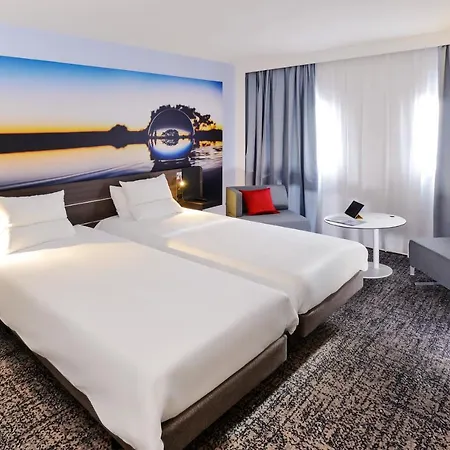 מלון Novotel Centre Compans Caffarelli