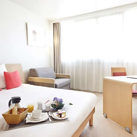 מלון Novotel Centre Compans Caffarelli