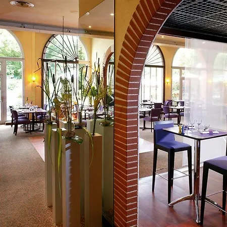 Novotel Centre Compans Caffarelli מלון 4*