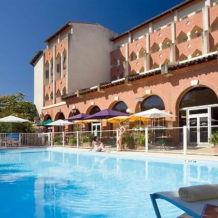 Novotel Centre Compans Caffarelli 4*