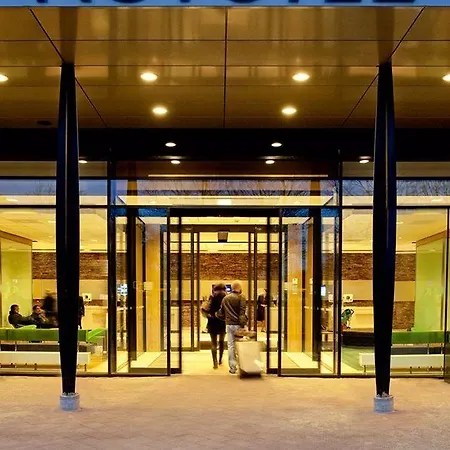 Novotel Centre Compans Caffarelli 4*